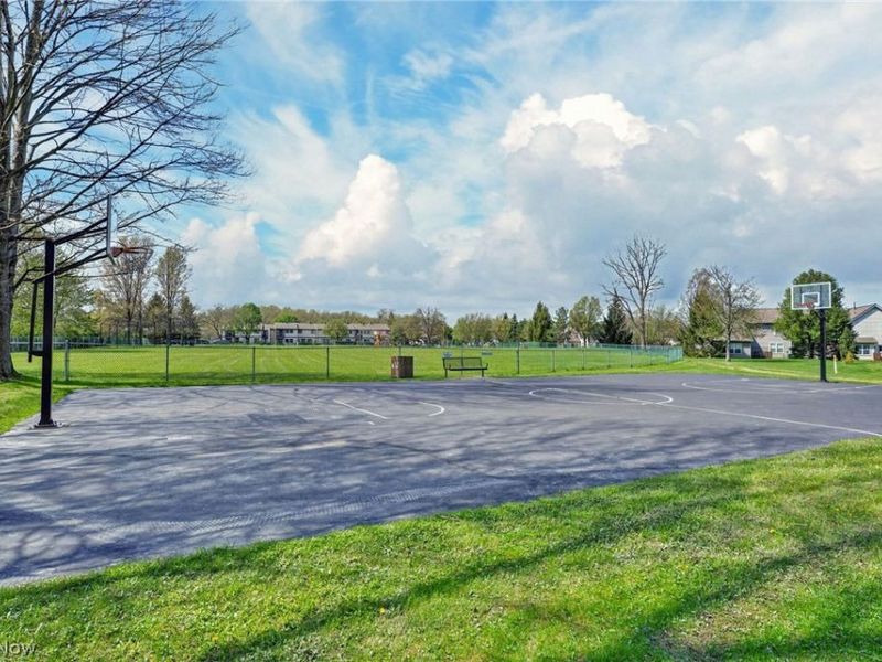 6721 Woodruff Court, Cleveland, OH 44130 Photo 34