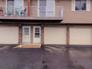 778 Parkside Drive, Unit 778H, Vadnais Heights, MN 55127