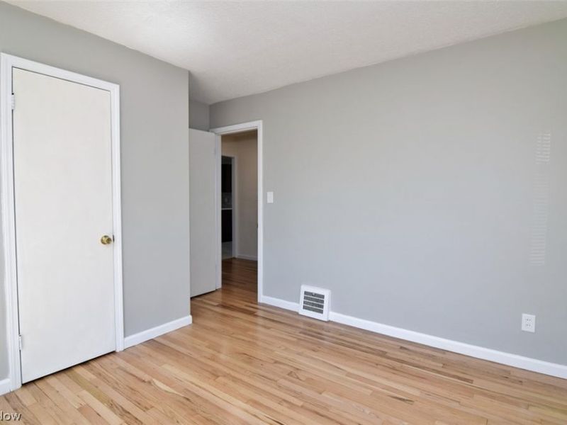 20919 Hansen Road, Maple Heights, OH 44137 Photo 12