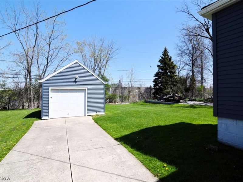 20919 Hansen Road, Maple Heights, OH 44137 Photo 20