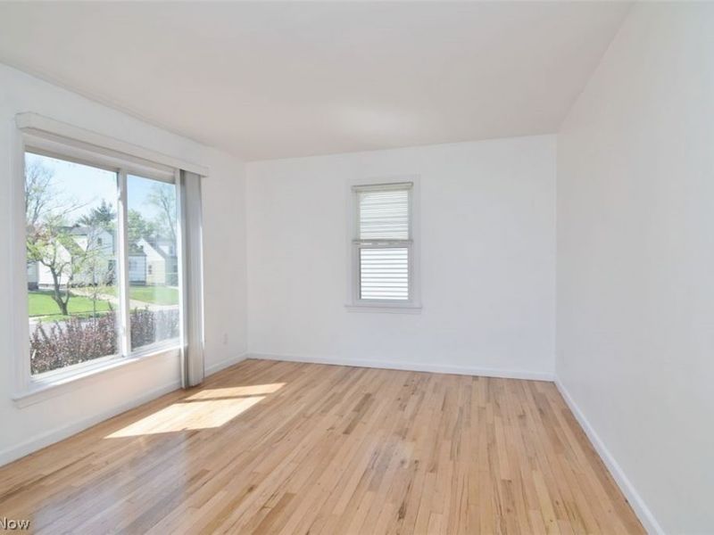 20919 Hansen Road, Maple Heights, OH 44137 Photo 4