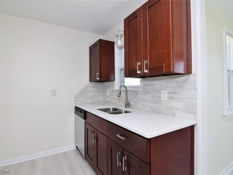 20919 Hansen Road, Maple Heights, OH 44137 Photo 7