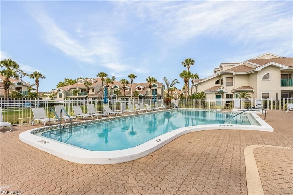 70 Emerald Woods Dr , Unit K8, Naples, FL 34108 Photo