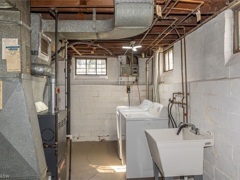 3268 W 142nd Street, Cleveland, OH 44111 Photo 27