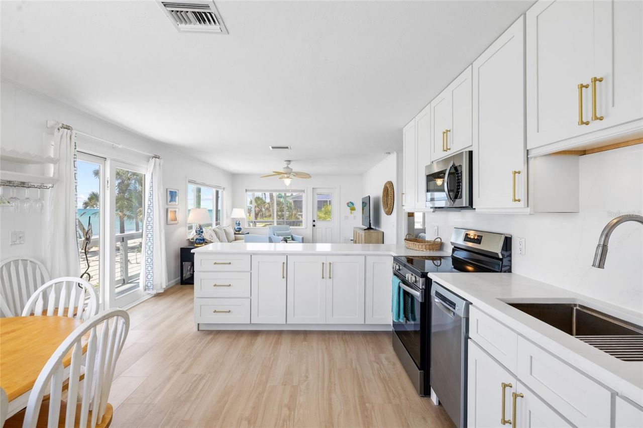 8356 Little Gasparilla Island , Placida, FL 33946 Photo