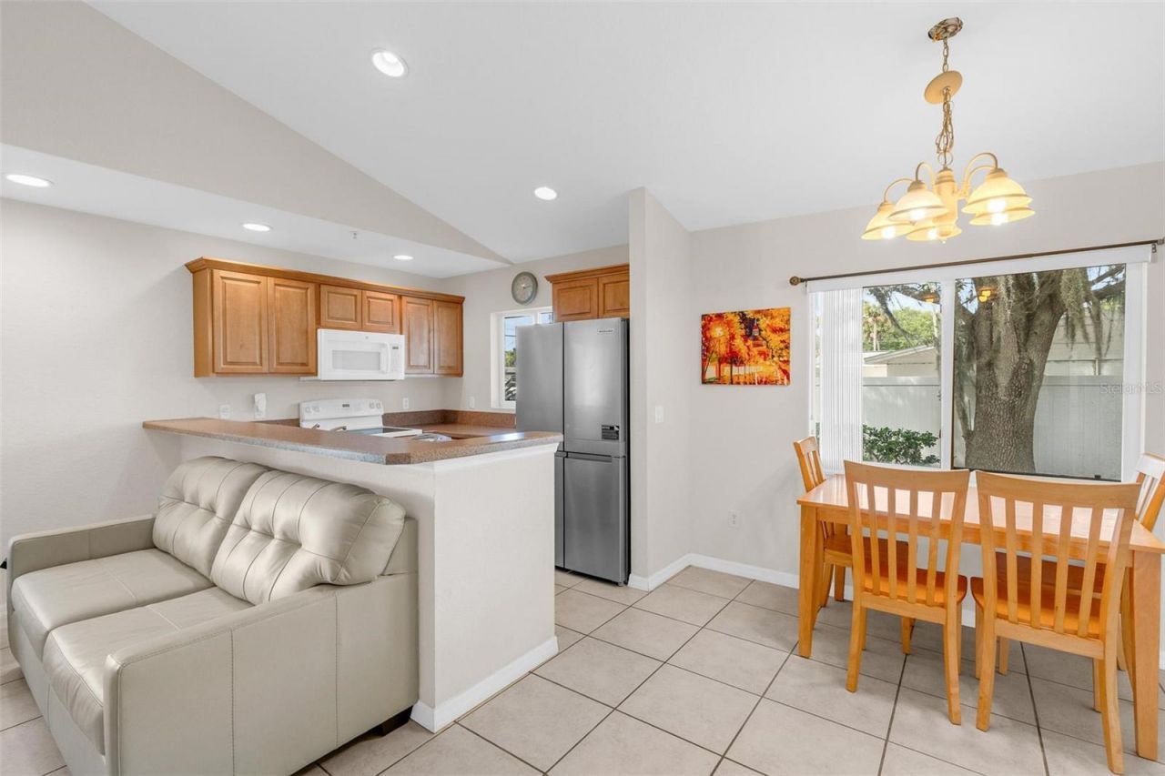 545 Wayne Avenue , New Smyrna Beach, FL 32168 Photo