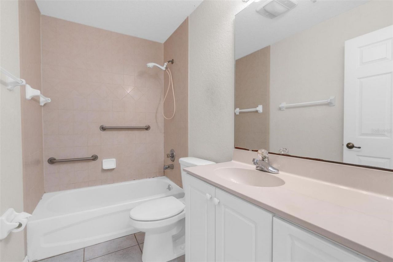 545 Wayne Avenue , New Smyrna Beach, FL 32168 Photo