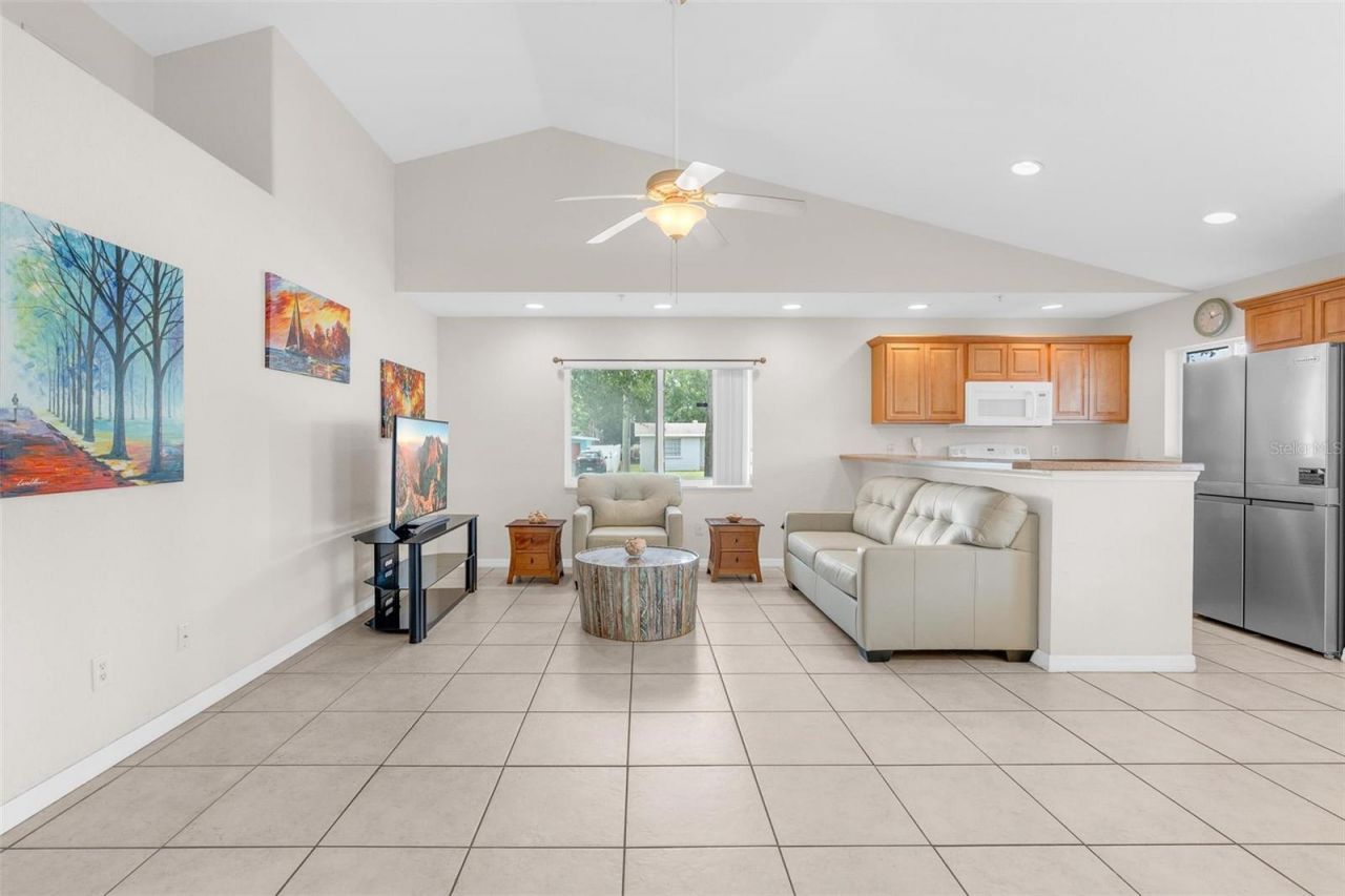 545 Wayne Avenue , New Smyrna Beach, FL 32168 Photo