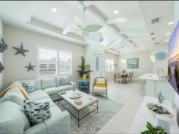 7084 Saona CT, NAPLES, FL 34113