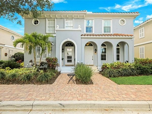 6124 Towncenter CIR , NAPLES, FL 34119
