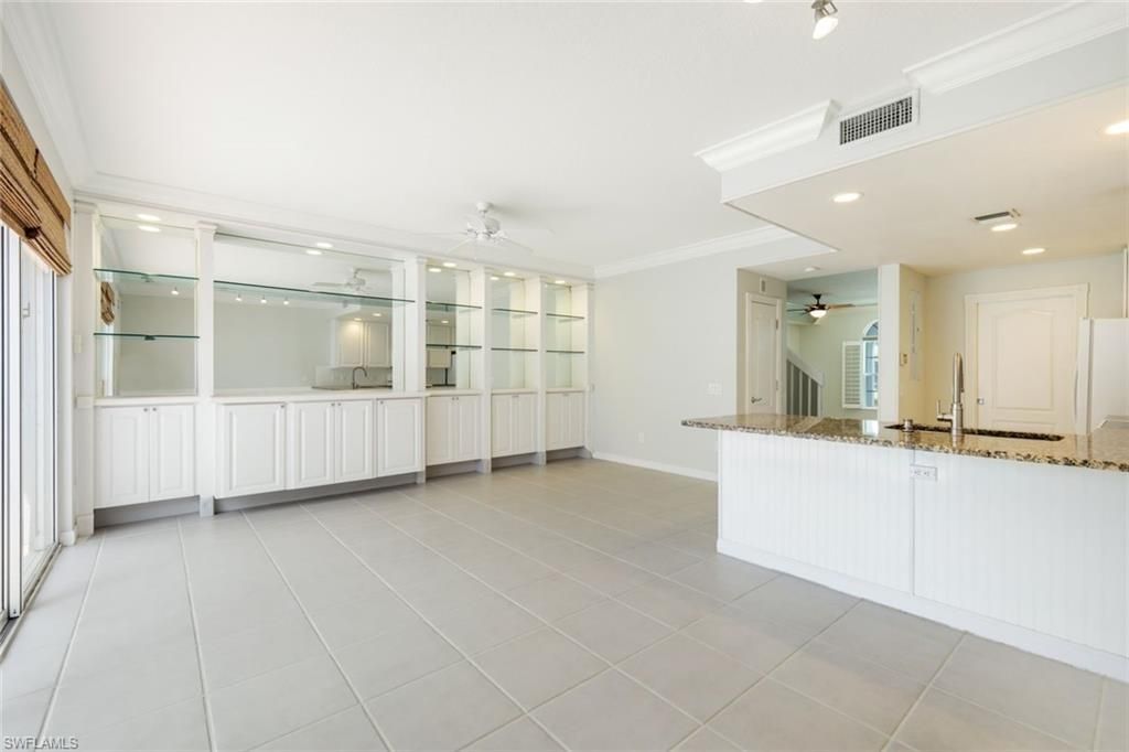 6124 Towncenter Cir, Naples, FL 34119 Photo