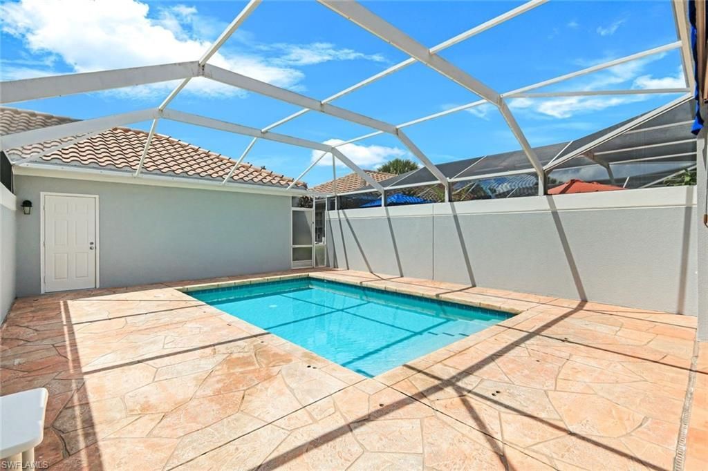 6124 Towncenter Cir, Naples, FL 34119 Photo