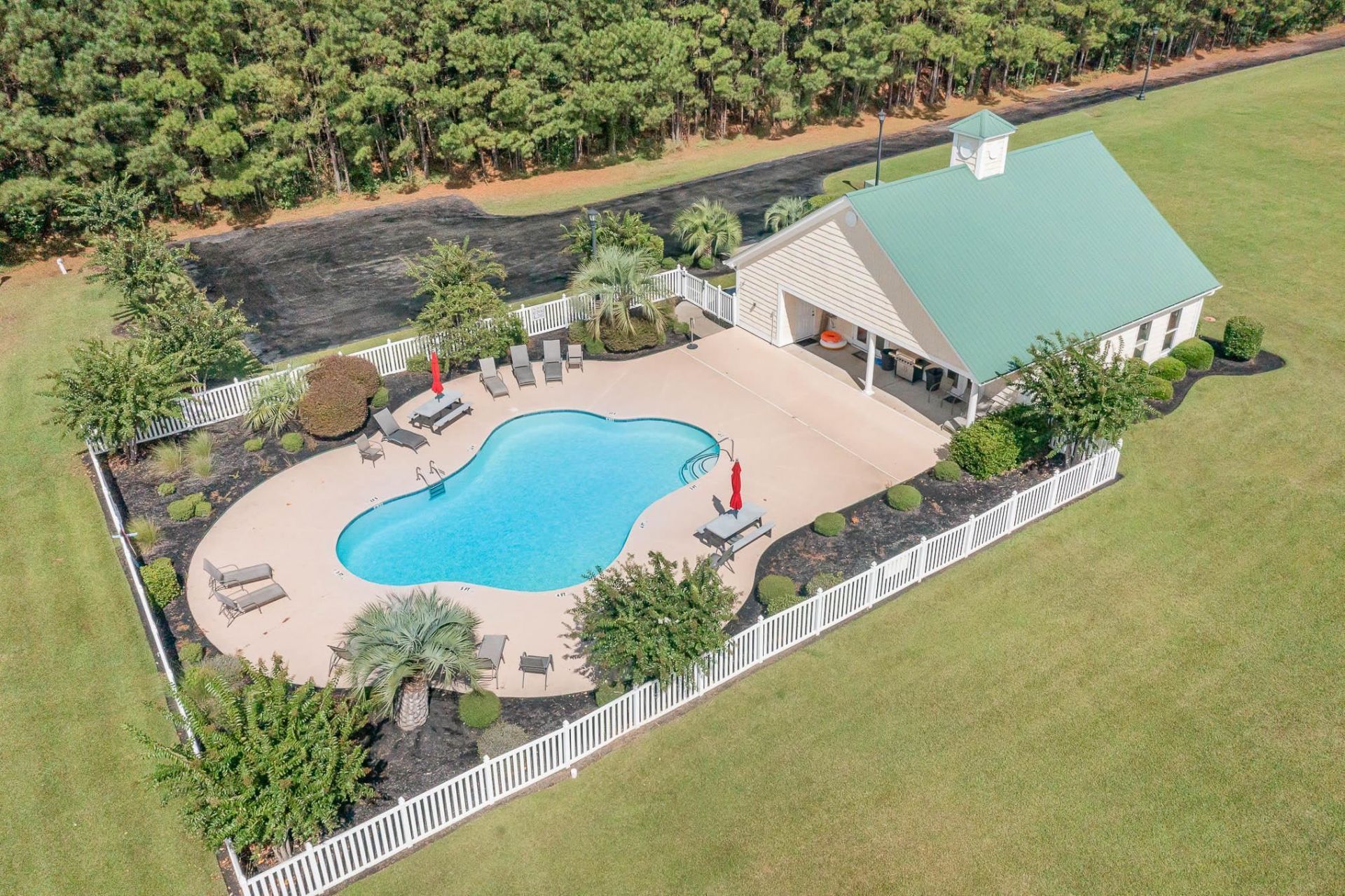 221 Wahee Pl.  Photo 6