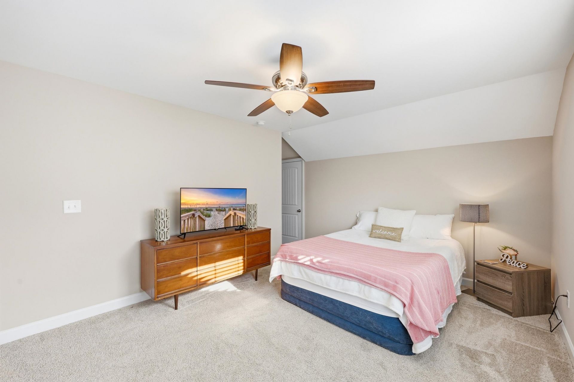 276 Sundew Loop Photo 31