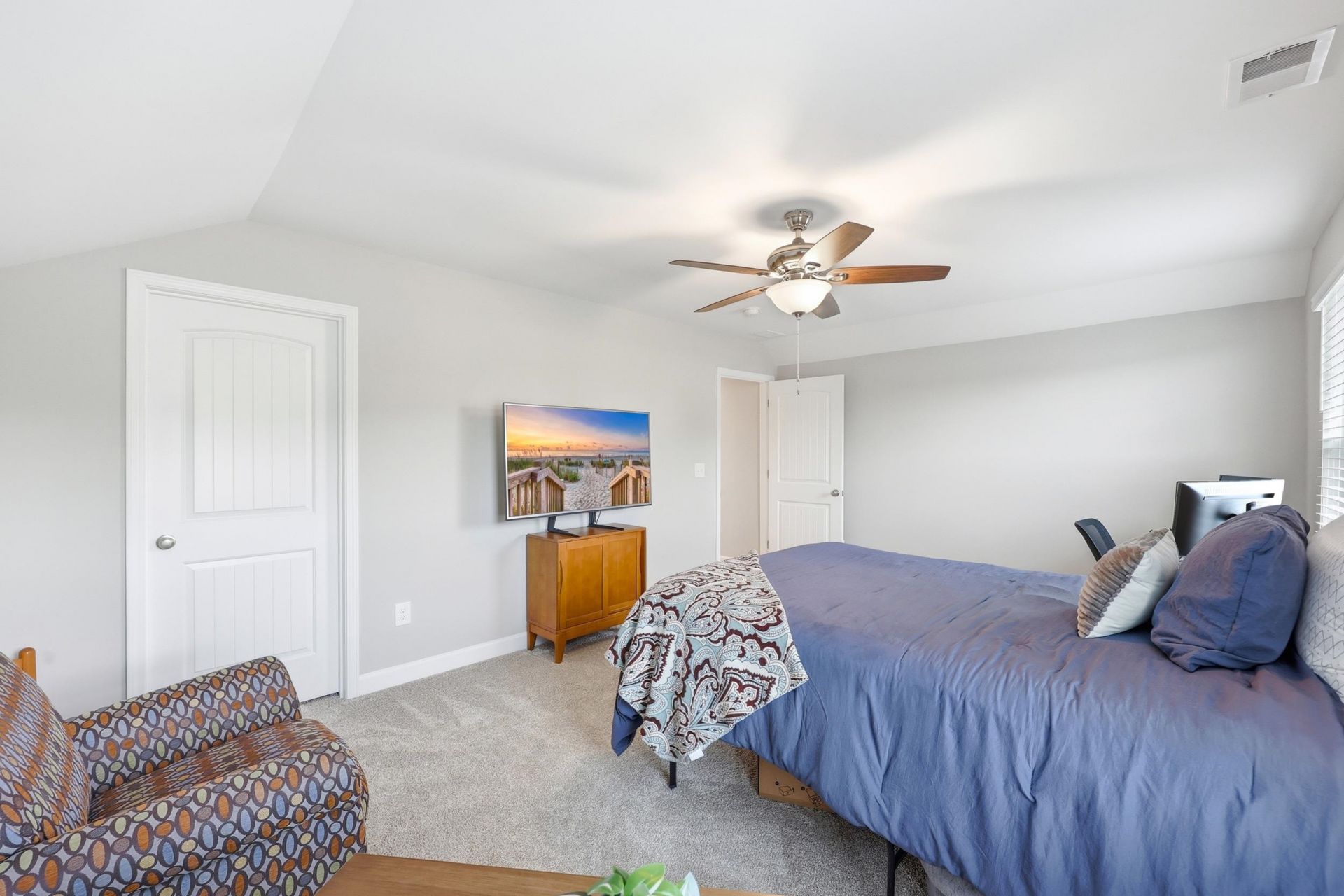 276 Sundew Loop Photo 35