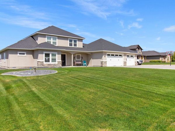 2464 E 3719, Twin Falls, ID 83301