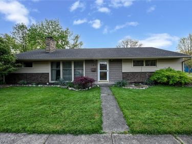 287 Edgewood Drive, Berea, OH 44017