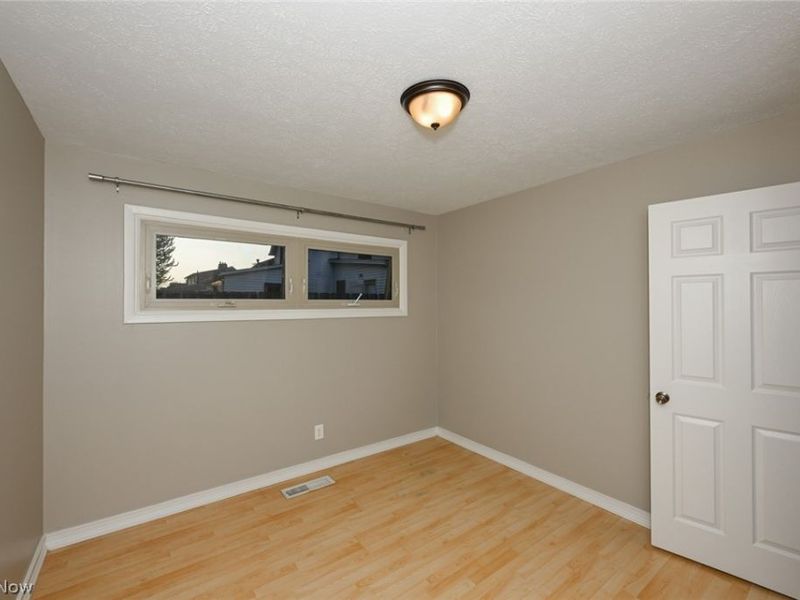 287 Edgewood Drive, Berea, OH 44017 Photo 16