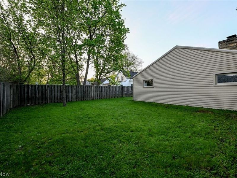 287 Edgewood Drive, Berea, OH 44017 Photo 23