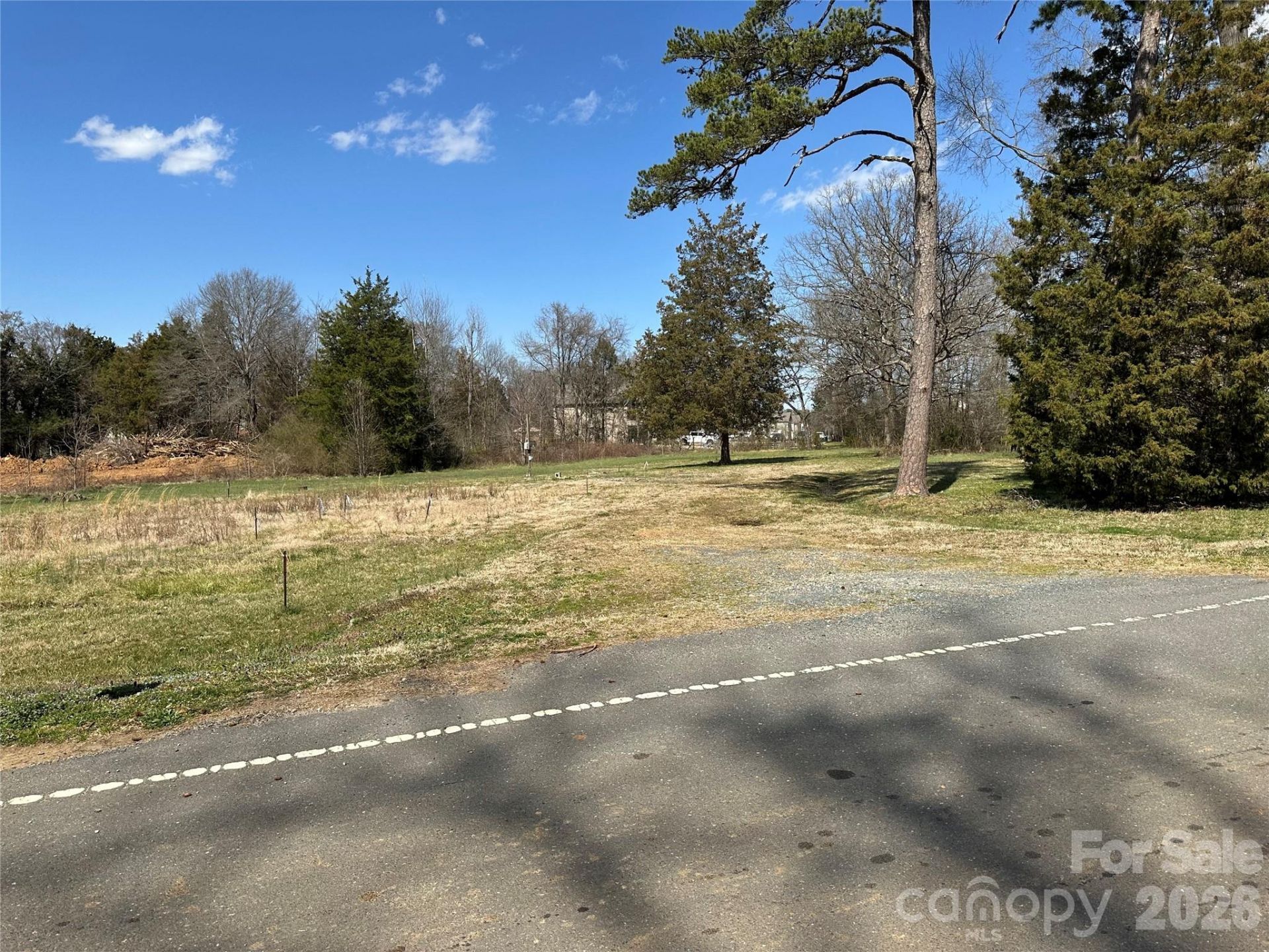 2110 Mingus Cabin Lane, Charlotte, NC 28214 Main Photo
