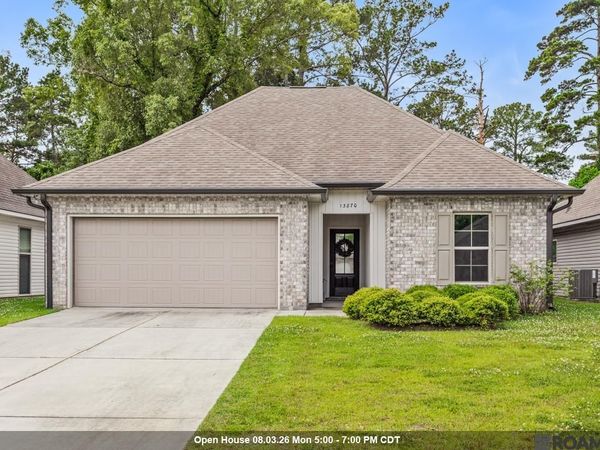 13870 Colt Dr, Denham Springs, LA 70726