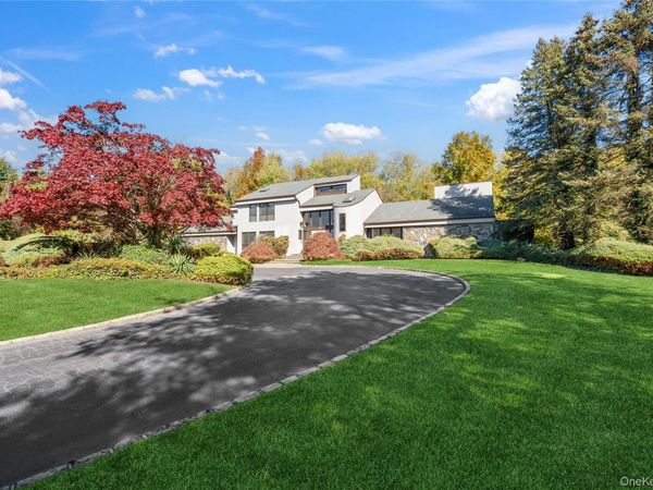 19 Carlisle Drive , Old Brookville, NY 11545