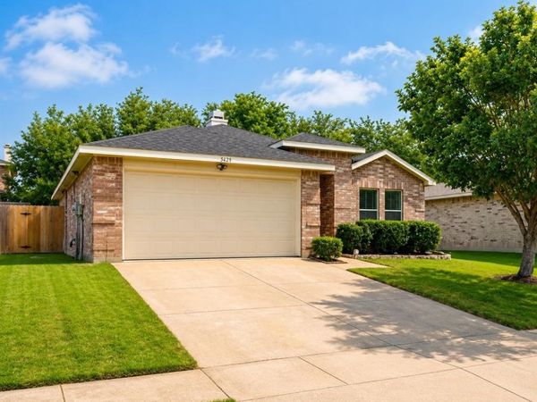 5429 Scotts Valley Street, Fort Worth, TX 76244