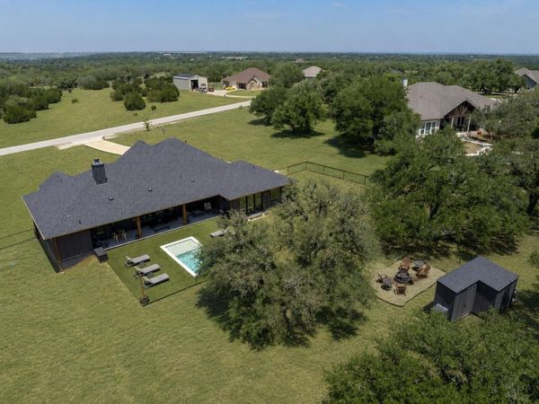 205 Retama Tree TRCE, Liberty Hill, TX 78642
