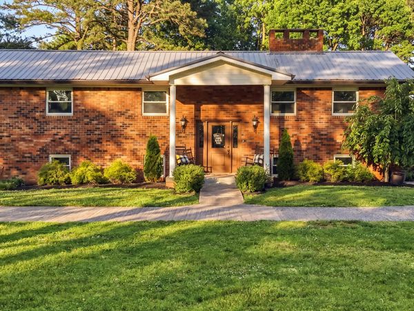 10212 Lovell Road, Soddy Daisy, TN 37379