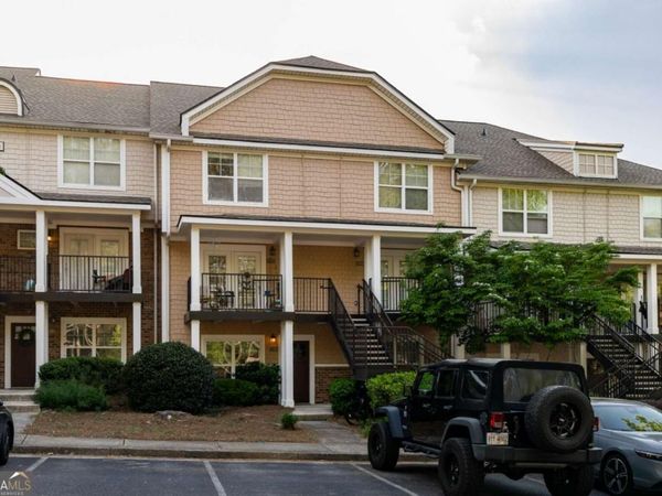 1035 Barnett Shoals Road, Unit 813, Athens, GA 30605