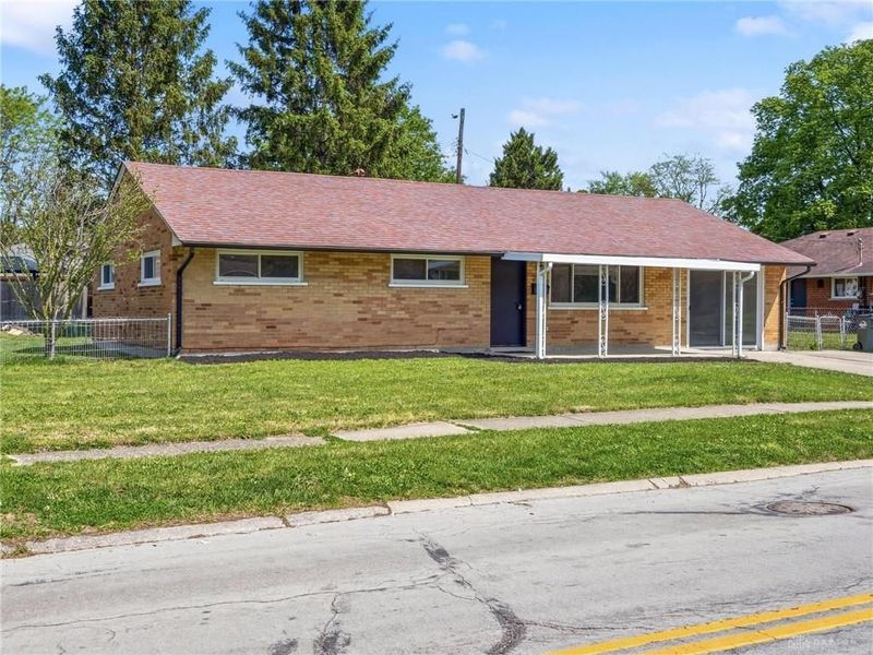2303 Owendale Drive, West Carrollton, OH 45439 Photo 2