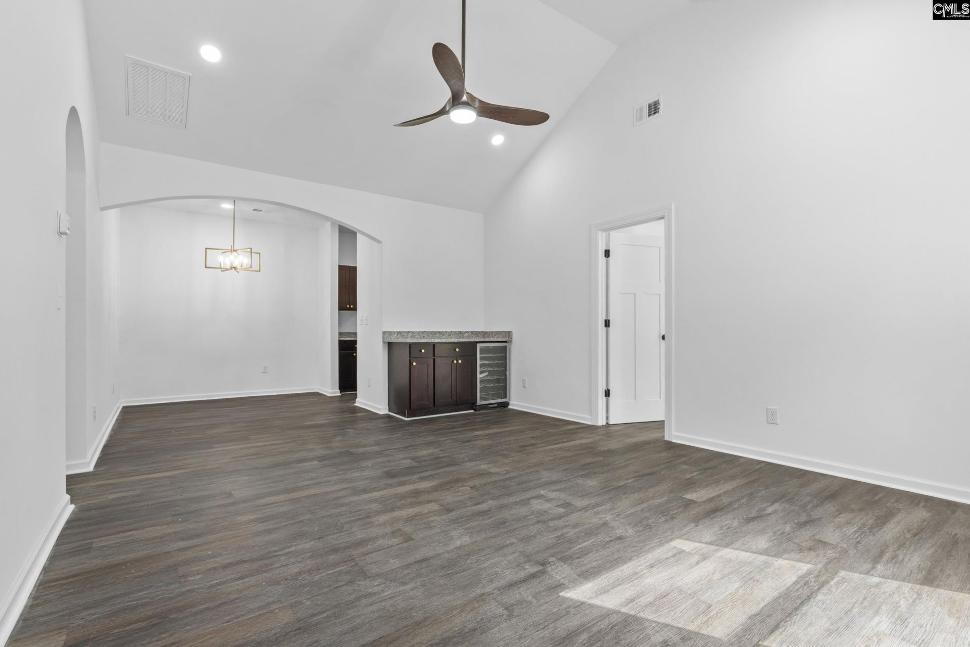 1721 Denny Road  Photo 4