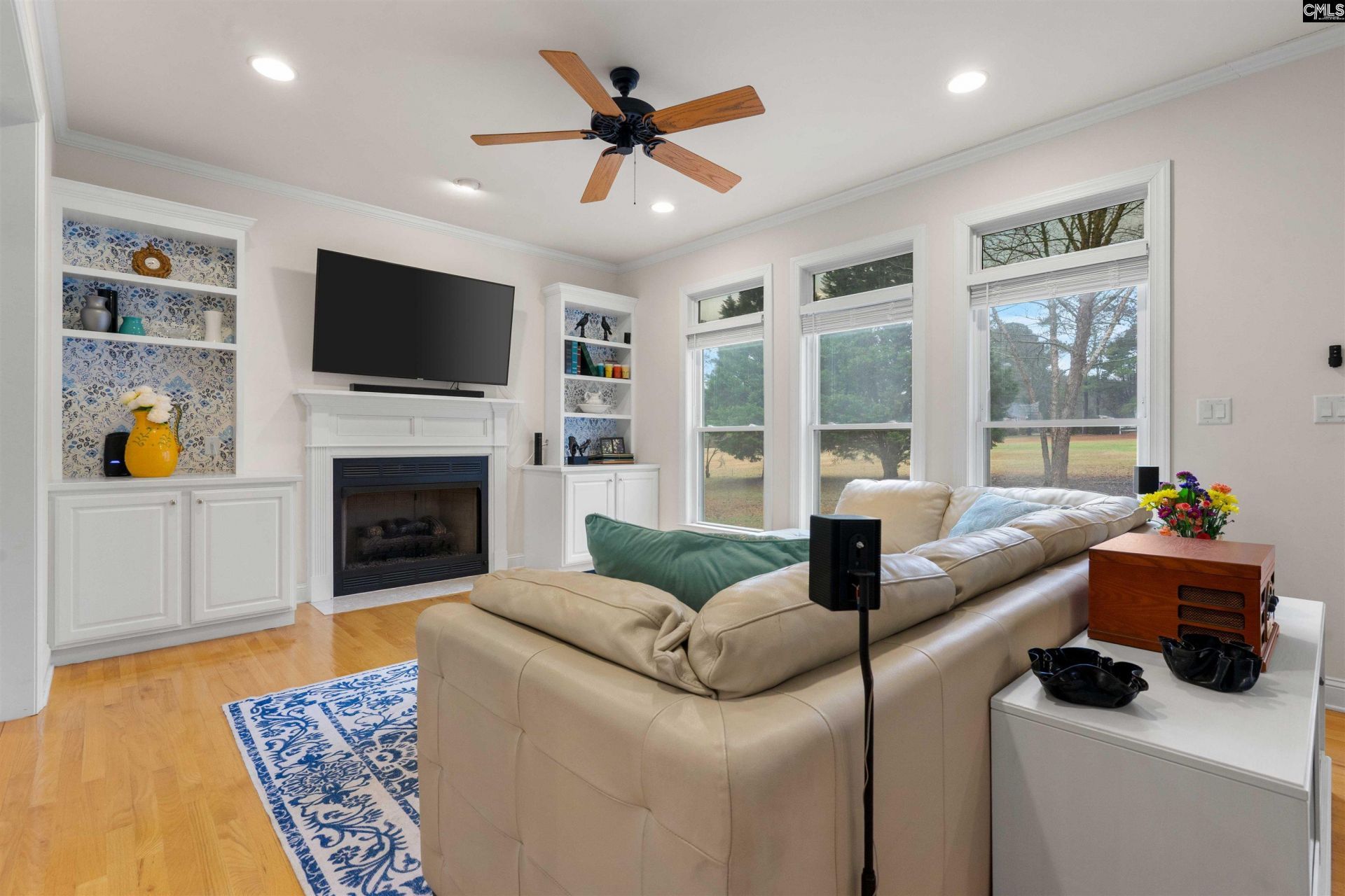 1480 Country Club Circle  Photo 11