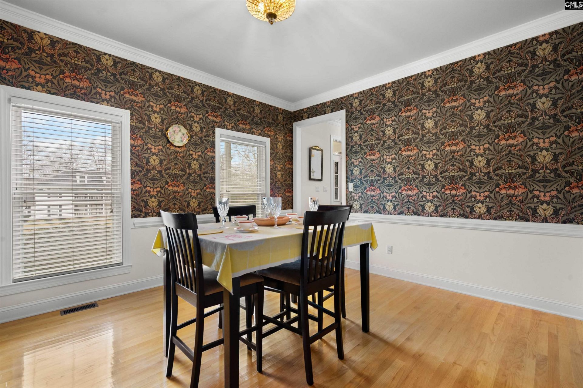 1480 Country Club Circle  Photo 7