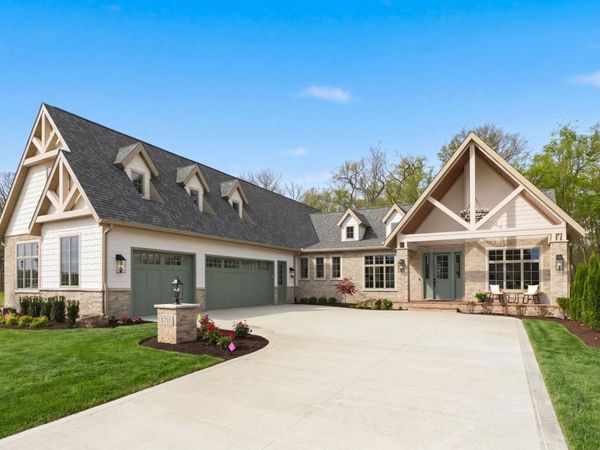 8711 Artemis Lane, Fort Wayne, IN 46825