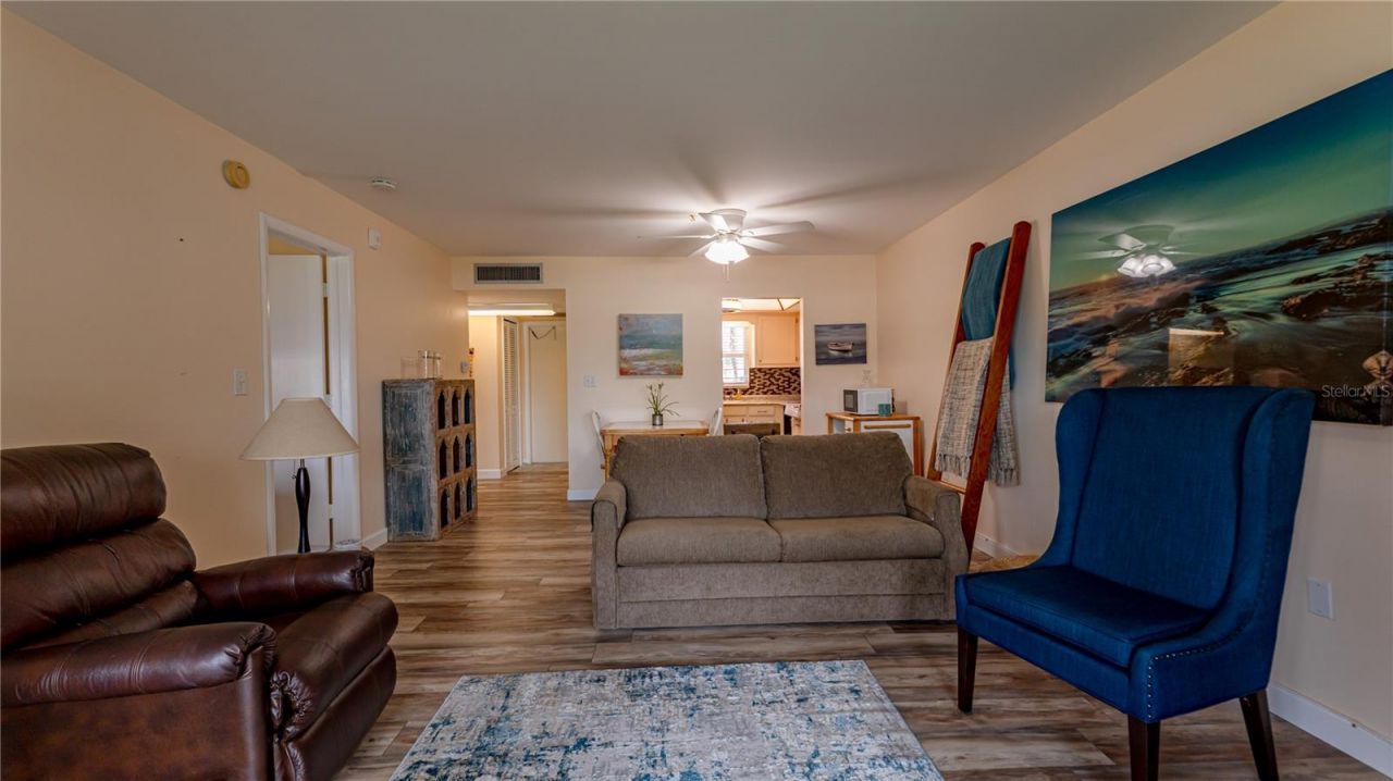 5020 Brittany Drive S, Unit 125, Saint Petersburg, FL 33715 Photo