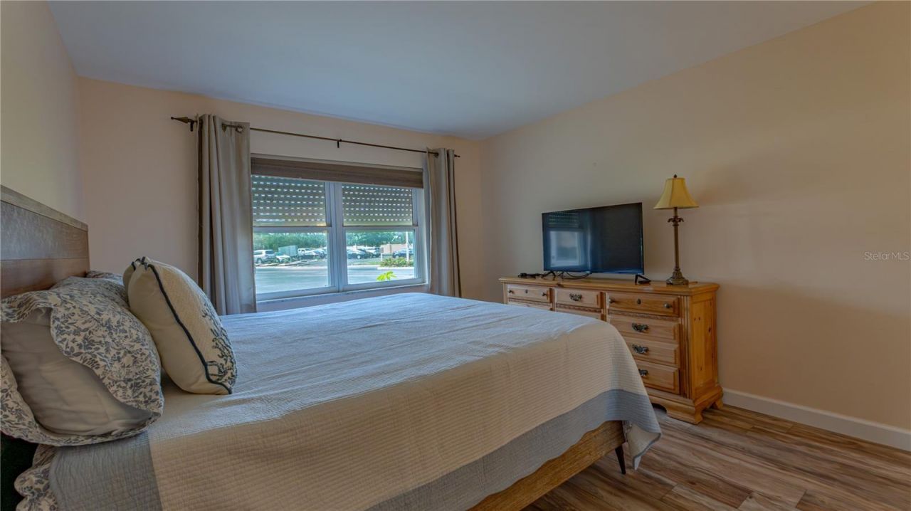5020 Brittany Drive S, Unit 125, Saint Petersburg, FL 33715 Photo