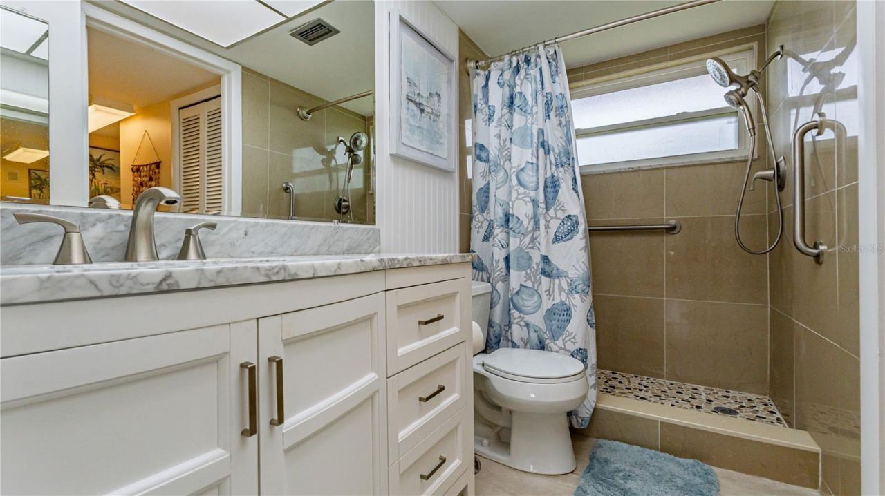 5020 Brittany Drive S, Unit 125, Saint Petersburg, FL 33715 Photo