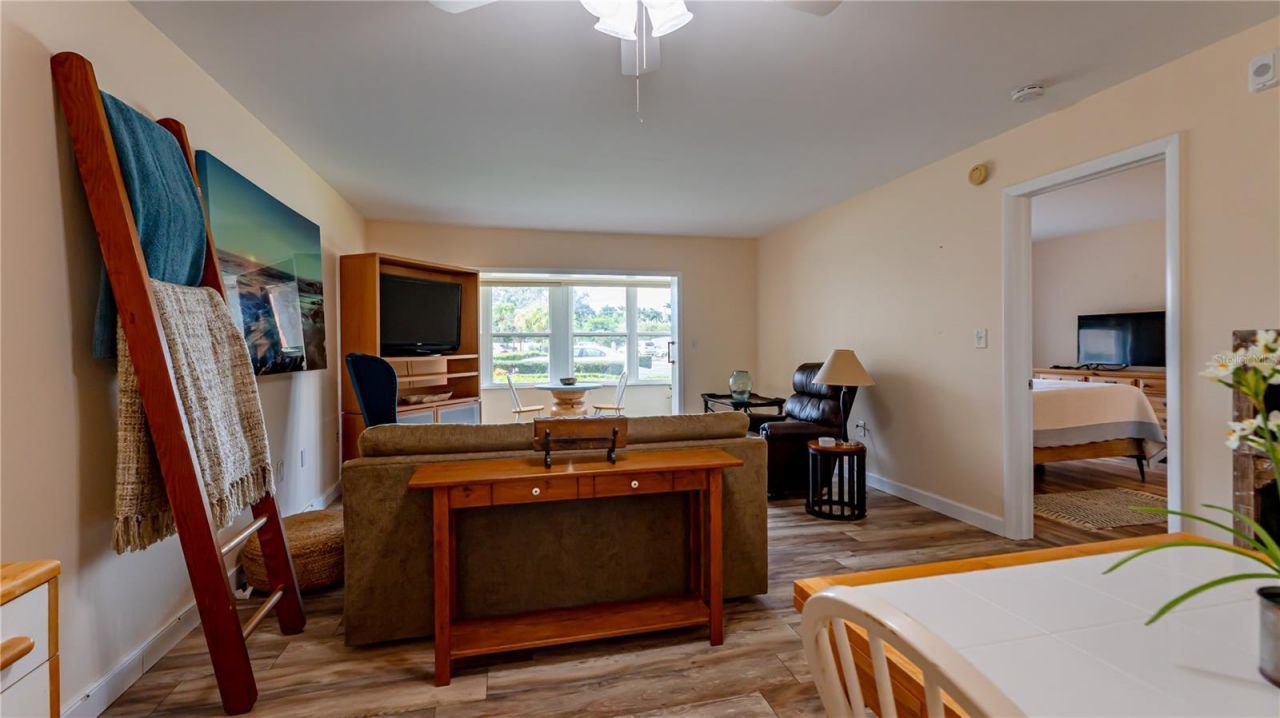 5020 Brittany Drive S, Unit 125, Saint Petersburg, FL 33715 Photo
