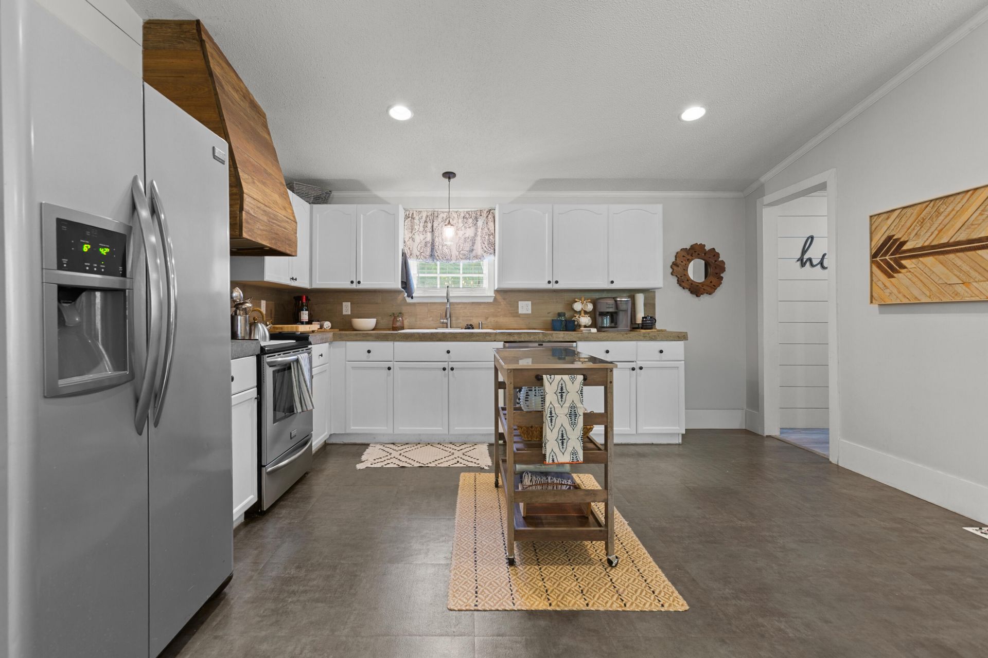 2367 Brick Road Photo 10