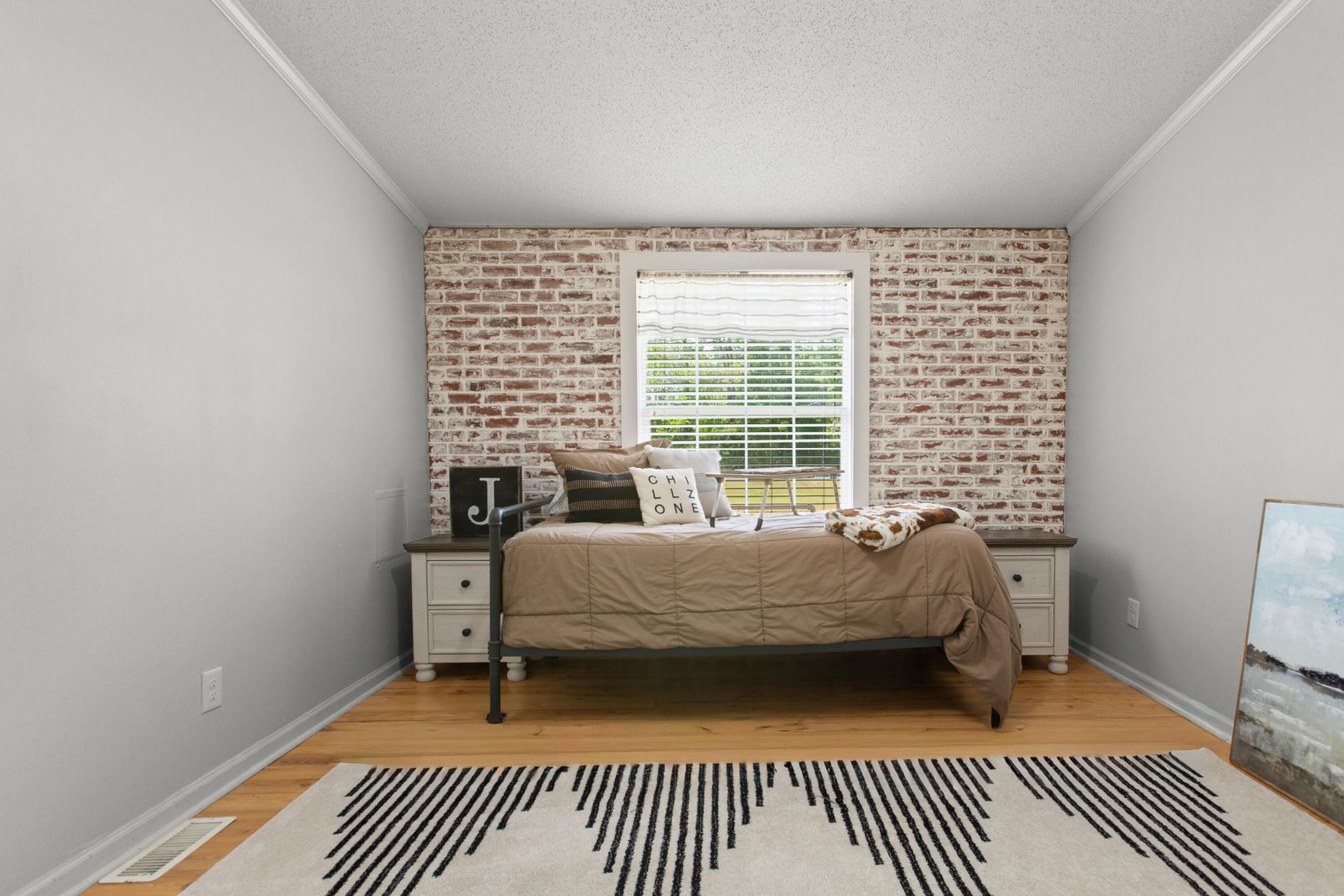 2367 Brick Road Photo 23