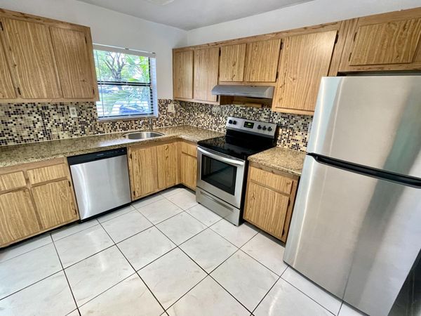 10442 Sunrise Lakes Boulevard, Unit 104, Sunrise, FL 33322