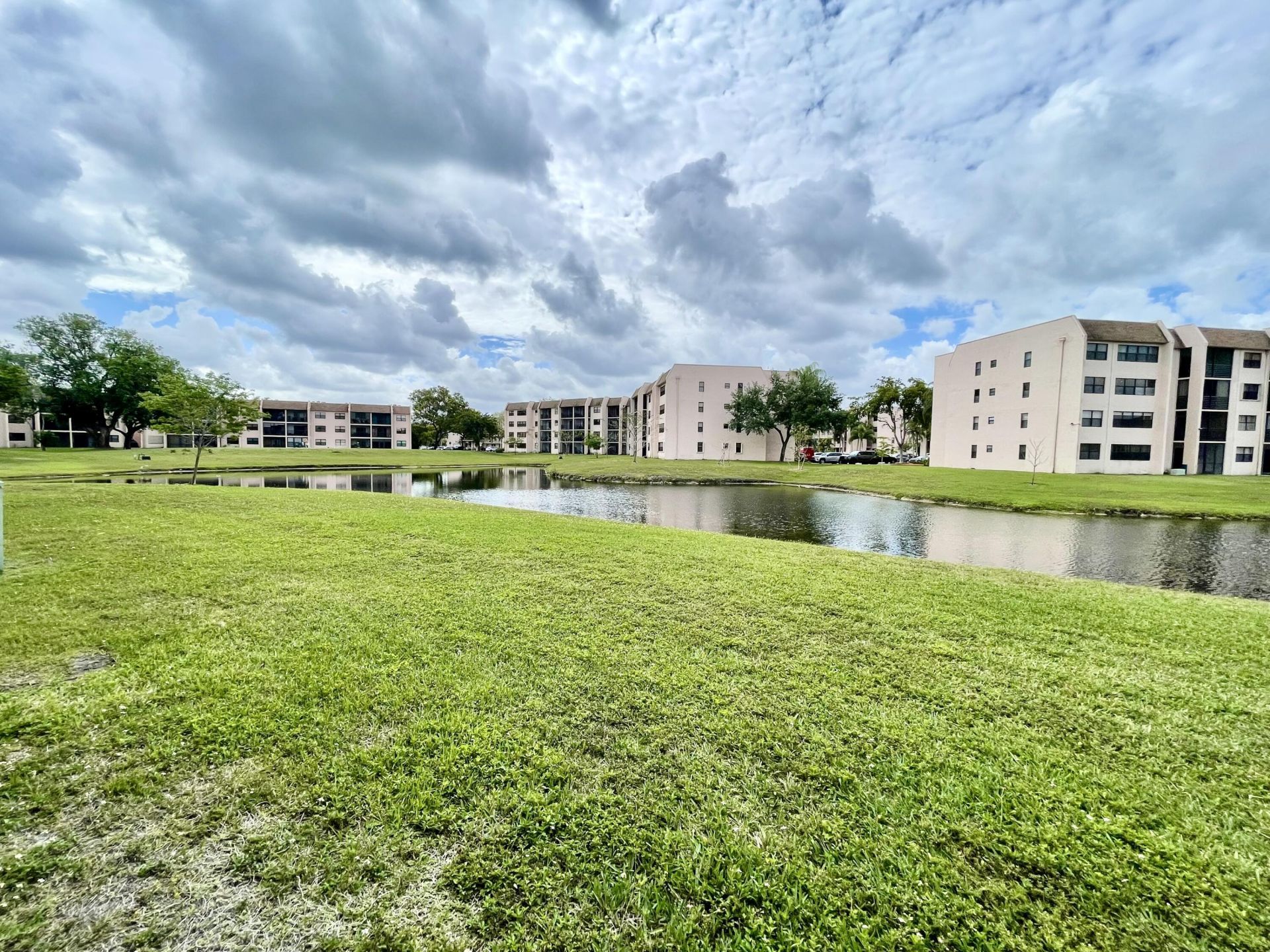 10442 Sunrise Lakes Boulevard, Unit 104, Sunrise, FL 33322 Photo