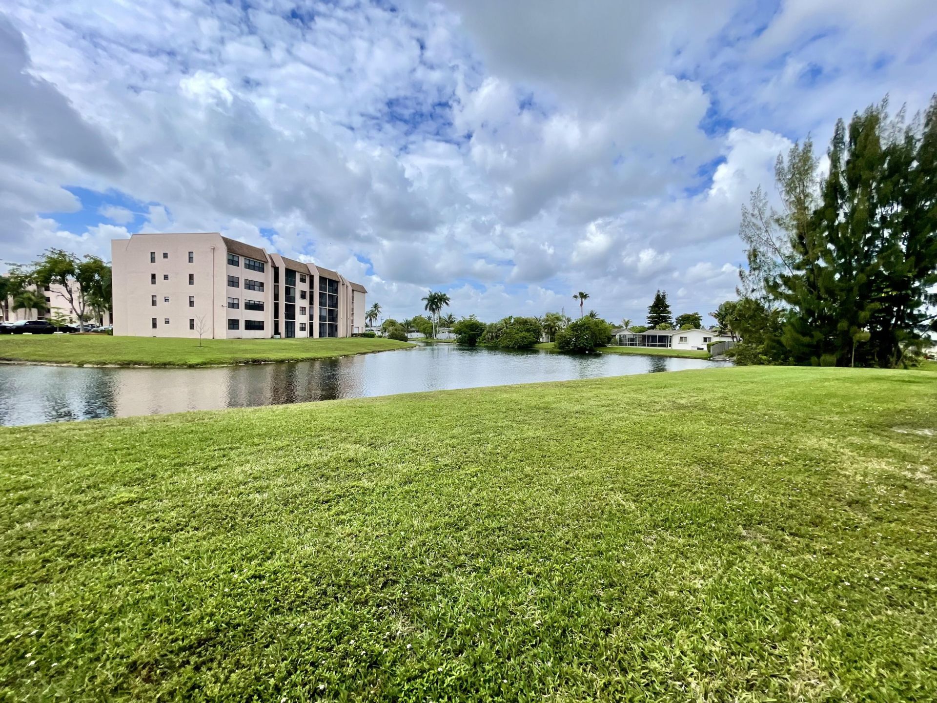 10442 Sunrise Lakes Boulevard, Unit 104, Sunrise, FL 33322 Photo