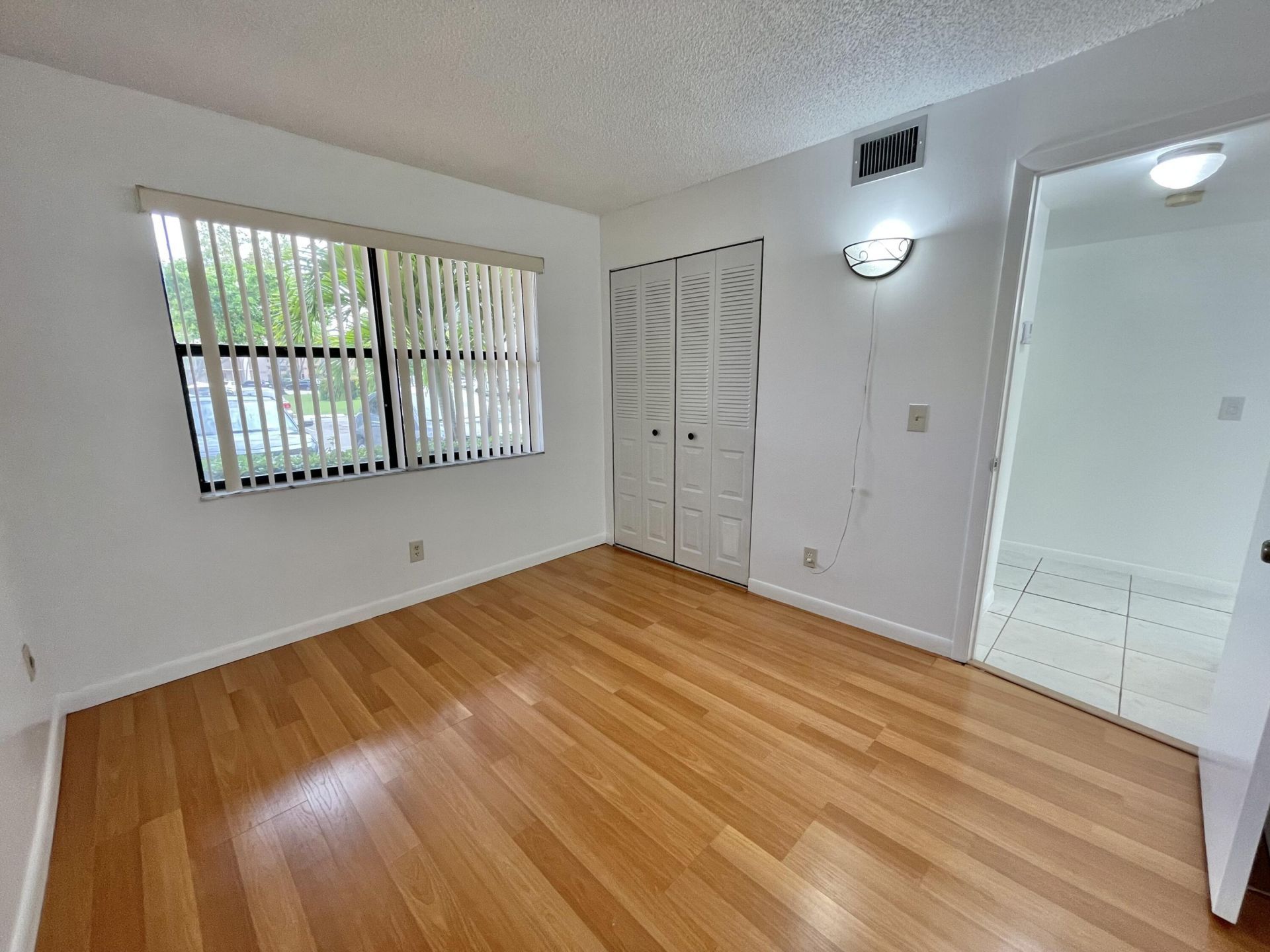 10442 Sunrise Lakes Boulevard, Unit 104, Sunrise, FL 33322 Photo