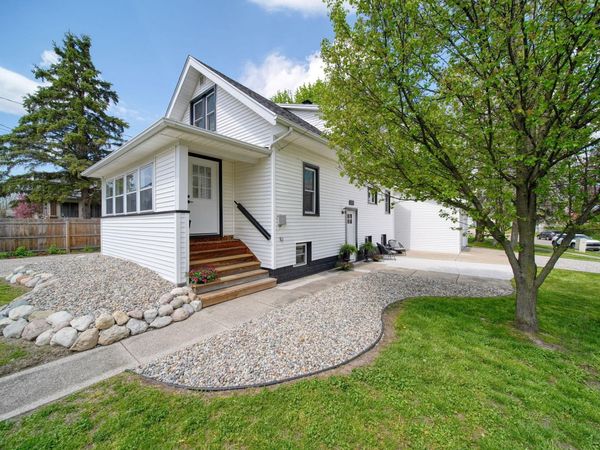 333 E Jefferson St , Blissfield, MI 49228