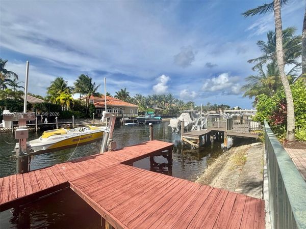 1141 Waterside Ln , Hollywood, FL 33019