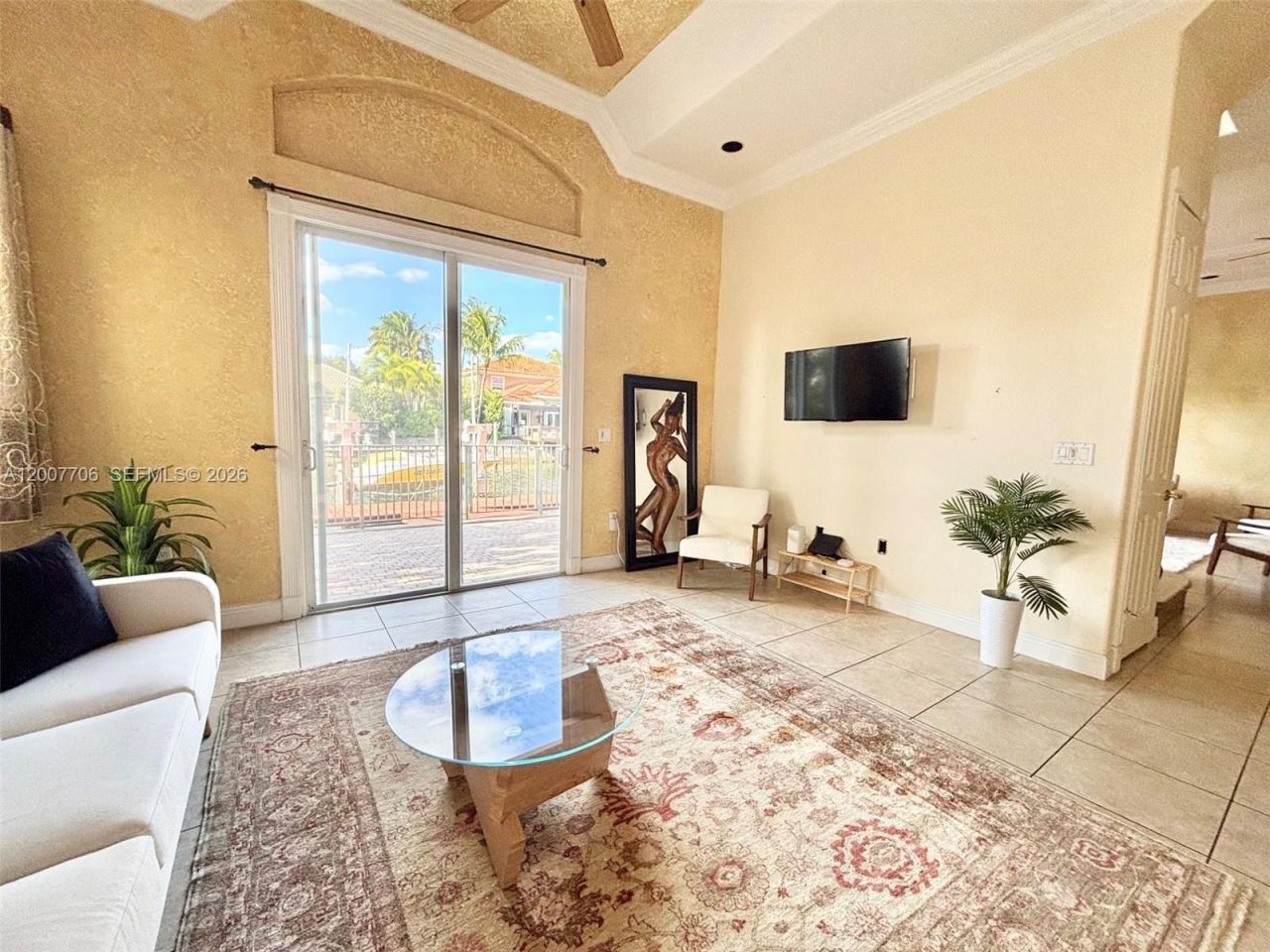 1141 Waterside Ln , Hollywood, FL 33019 Photo