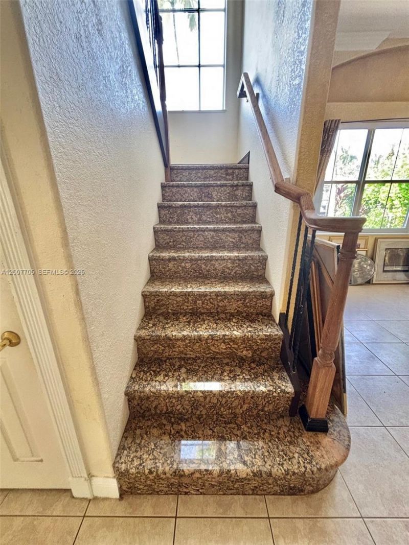 1141 Waterside Ln , Hollywood, FL 33019 Photo