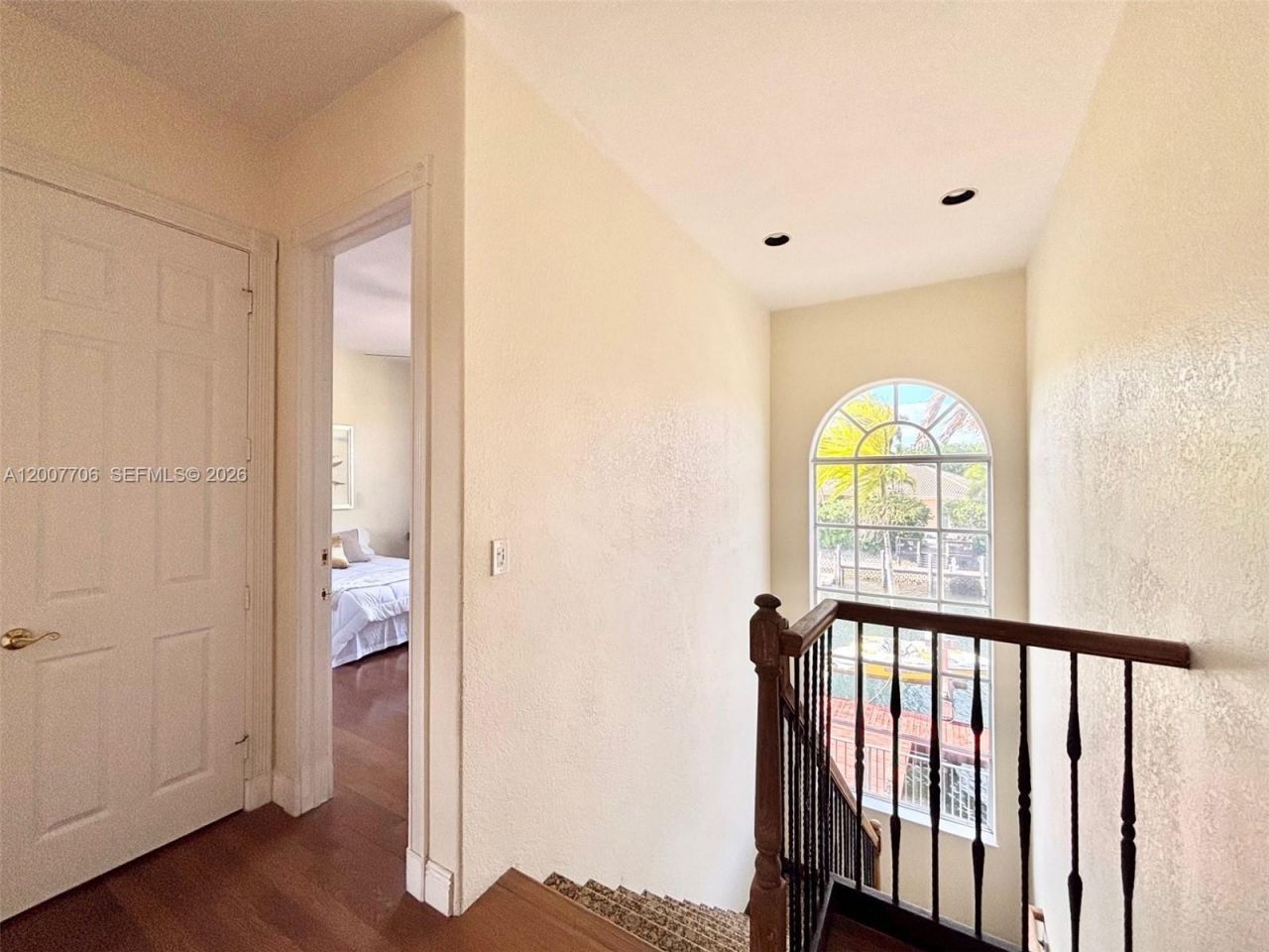 1141 Waterside Ln , Hollywood, FL 33019 Photo